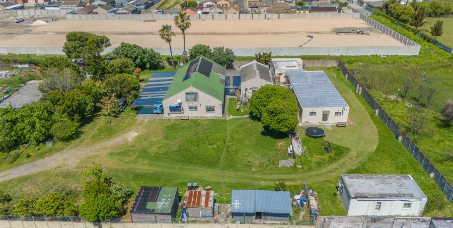 11 Bedroom Property for Sale in Wetton Western Cape